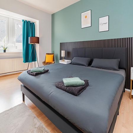 Smart Home - Essen - Perfect For 5 Guests! Central - Balcony - Netflix - Free Parking Zone Exterior foto
