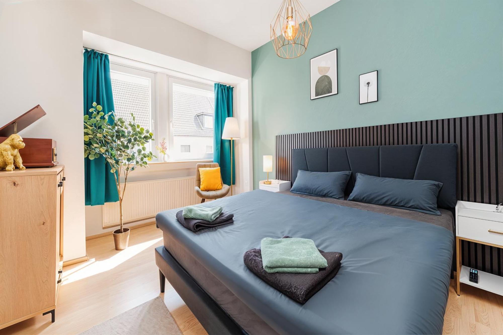 Smart Home - Essen - Perfect For 5 Guests! Central - Balcony - Netflix - Free Parking Zone Exterior foto